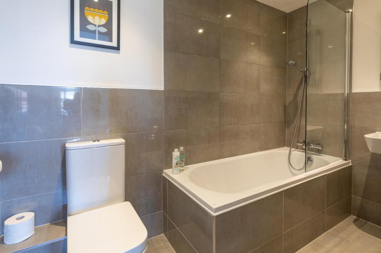 X-Large Two Bedroom & Two Bathroom Apartment With Free Evening Parking Саутгемптон Екстер'єр фото