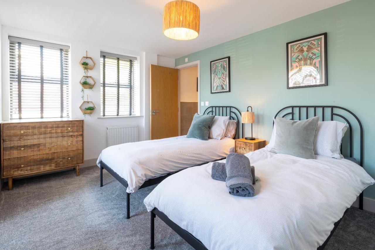 X-Large Two Bedroom & Two Bathroom Apartment With Free Evening Parking Саутгемптон Екстер'єр фото
